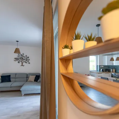 Apartament Opal *